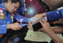 Jari Bocah 5 Tahun Terjepit Gesper Sabuk Sekolah, Damkar Ngawi Turun Tangan